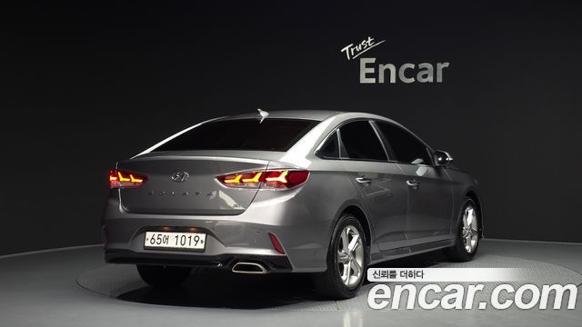 Hyundai Sonata 2018 — photo 2