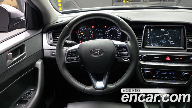 Hyundai Sonata 2018 — photo 19