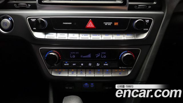 Hyundai Sonata 2018 — photo 22