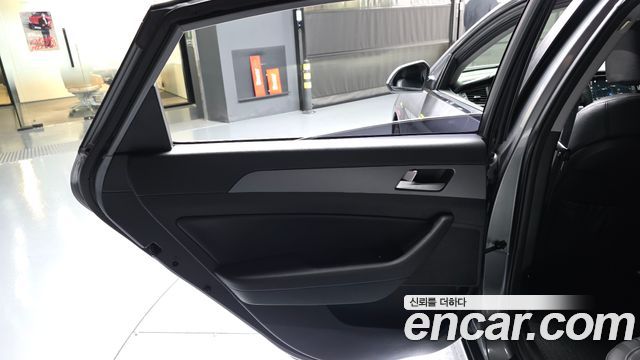 Hyundai Sonata 2018 — photo 15