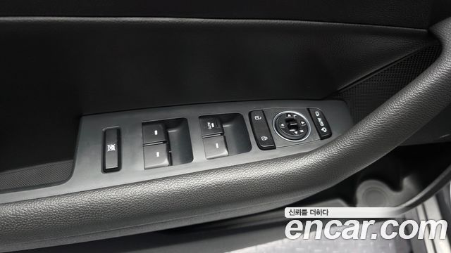 Hyundai Sonata 2018 — photo 30