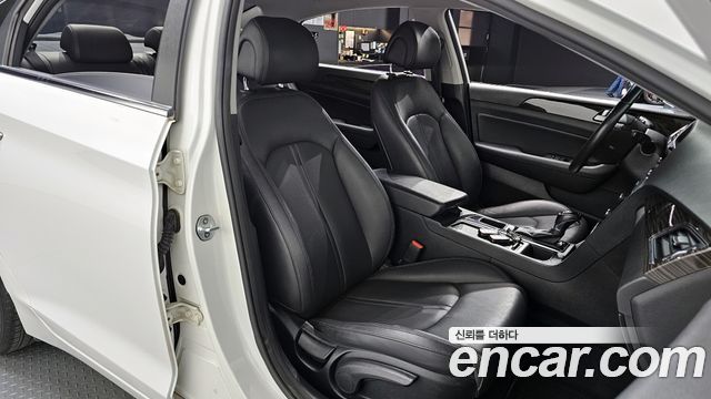 Hyundai Sonata 2015 — photo 11