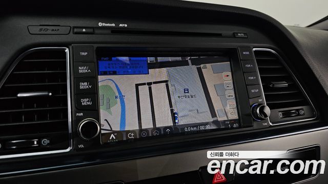Hyundai Sonata 2015 — photo 16