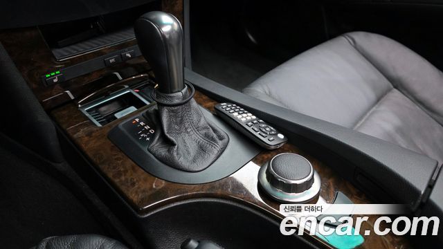 BMW 5-Series 2006 — photo 9