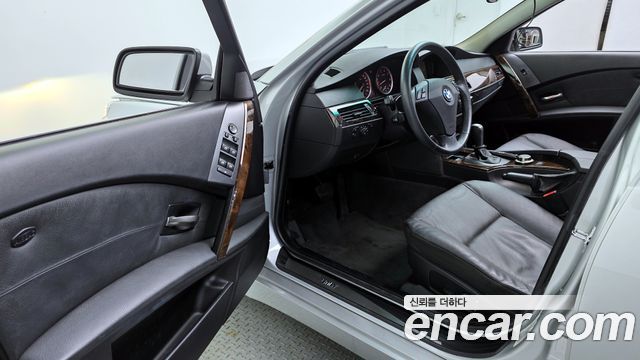 BMW 5-Series 2006 — photo 10