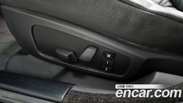 BMW 5-Series 2006 — photo 16