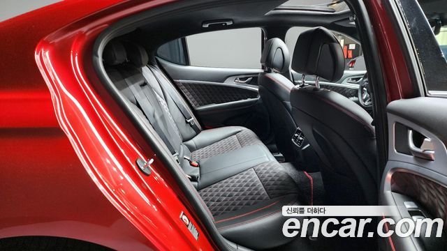 Genesis G70 2018 — photo 11