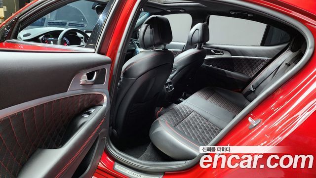 Genesis G70 2018 — photo 12