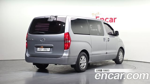 Hyundai Starex 2015 — photo 2