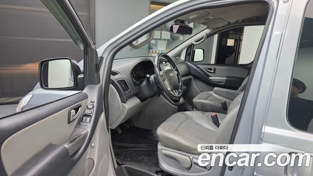 Hyundai Starex 2015 — photo 10