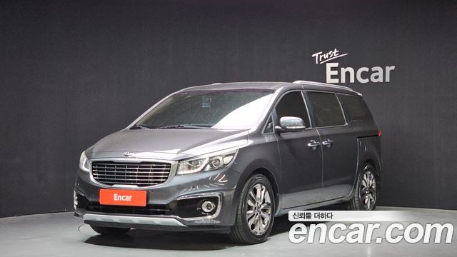 Kia Canival 2015 — photo 1