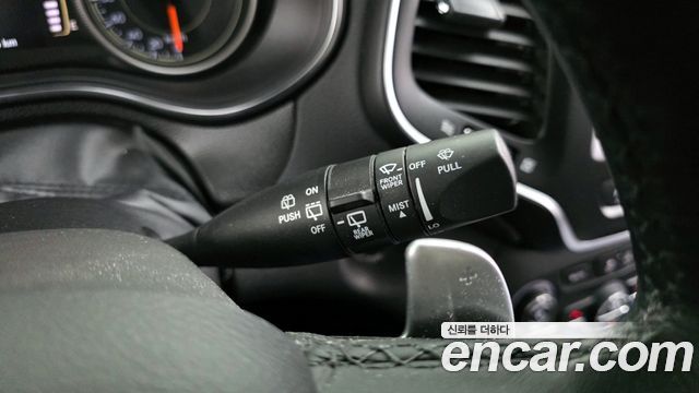 Jeep Cherokee 2019 — photo 25