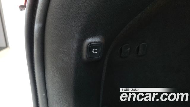 Jeep Cherokee 2019 — photo 30