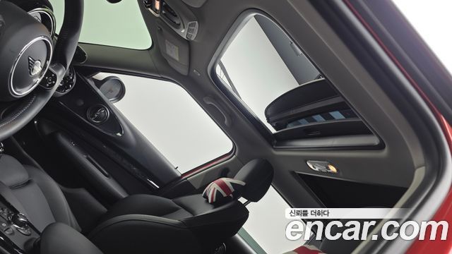 Mini Clubman 2023 — photo 25