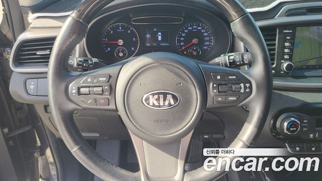 Kia Sorento 2015 — photo 12