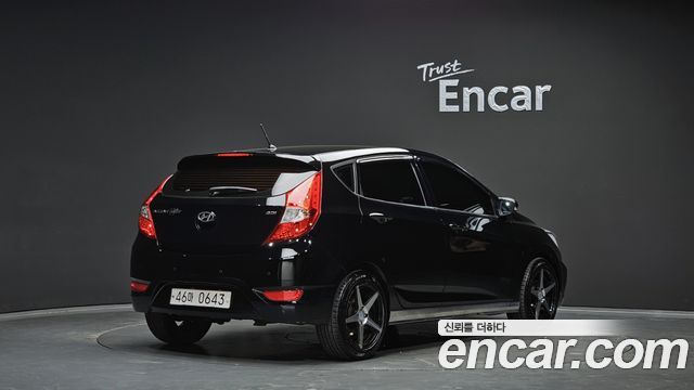 Hyundai Accent 2017 — photo 2
