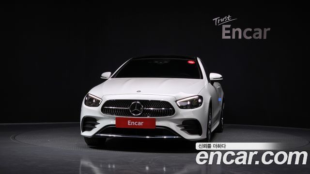 Mercedes-Benz E-Class 2022 — photo 3