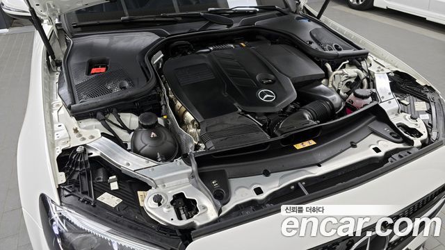 Mercedes-Benz E-Class 2022 — photo 6