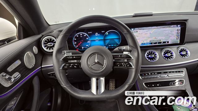Mercedes-Benz E-Class 2022 — photo 19