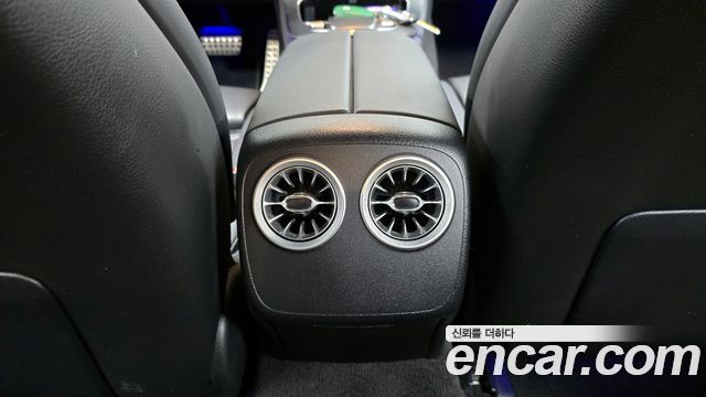 Mercedes-Benz E-Class 2022 — photo 31