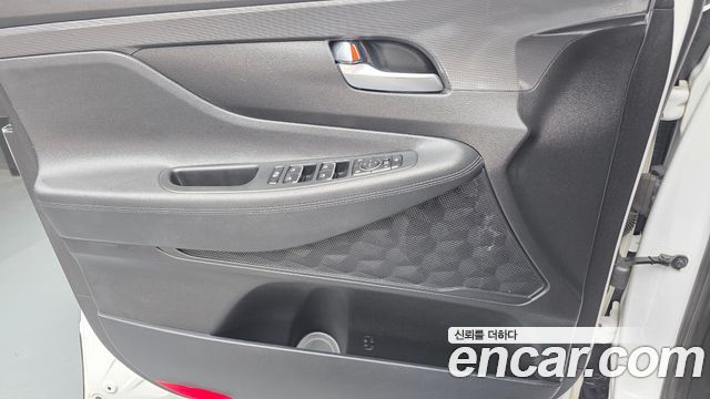 Hyundai Santafe 2021 — photo 14