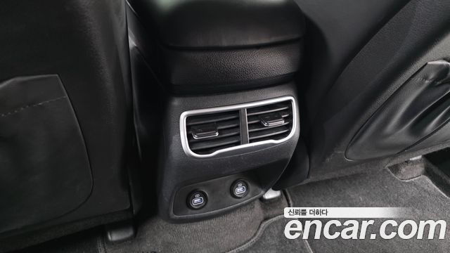 Hyundai Santafe 2021 — photo 16