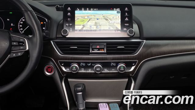Honda Accord 2021 — photo 19