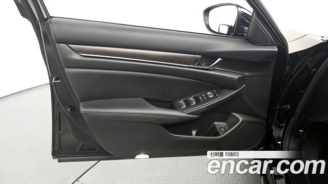 Honda Accord 2021 — photo 14