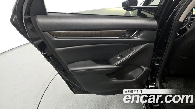 Honda Accord 2021 — photo 15