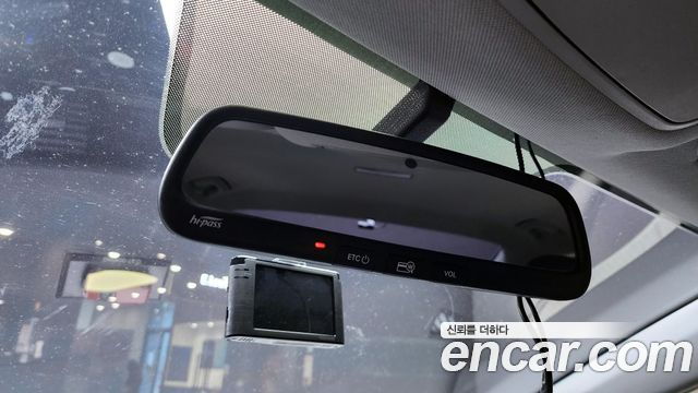 Hyundai AVANTE 2018 — photo 25