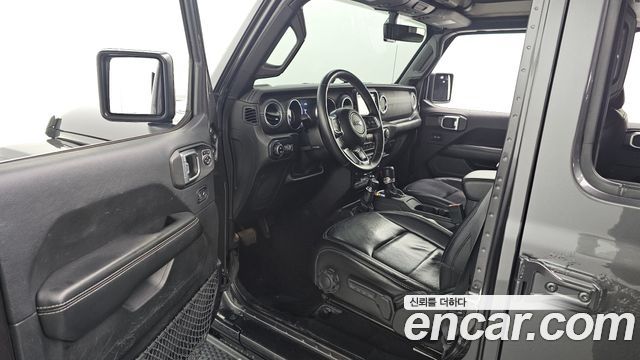 Jeep Wrangler 2018 — photo 10