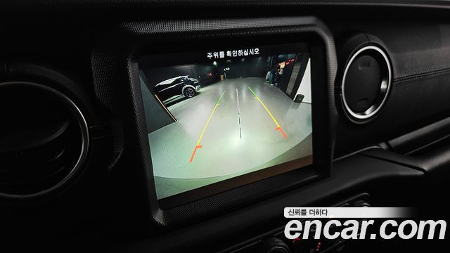 Jeep Wrangler 2018 — photo 15