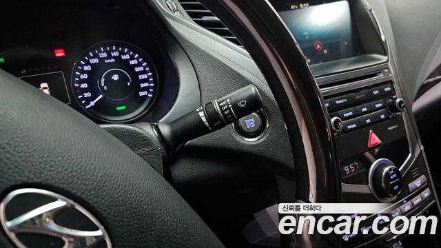 Hyundai Grandeur 2015 — photo 16