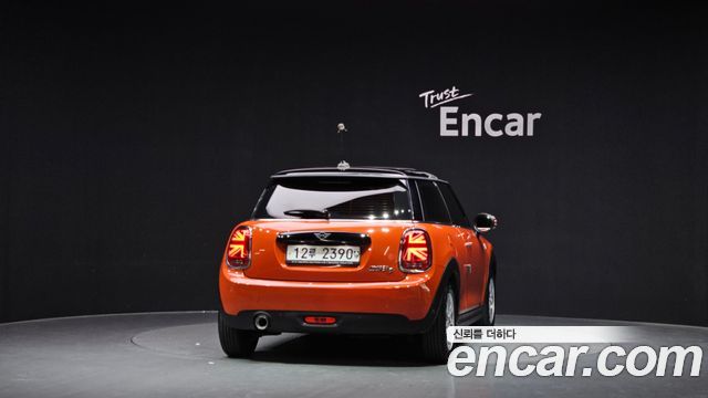 Mini Cooper 2019 — photo 4