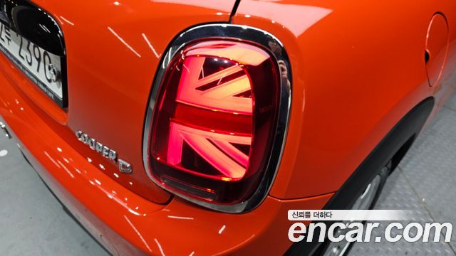 Mini Cooper 2019 — photo 9