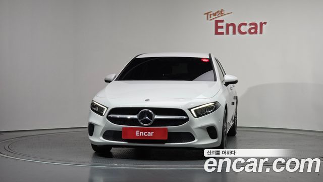Mercedes-Benz A-Class 2021 — photo 3
