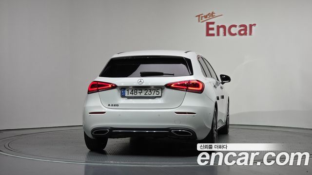 Mercedes-Benz A-Class 2021 — photo 4