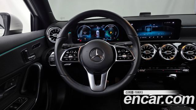 Mercedes-Benz A-Class 2021 — photo 19