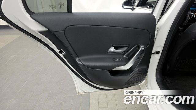 Mercedes-Benz A-Class 2021 — photo 15