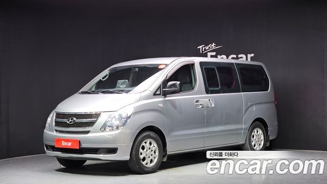 Hyundai Starex 2015 — photo 1