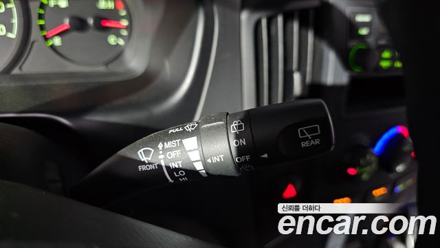 Hyundai Starex 2015 — photo 17
