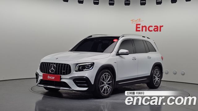 Mercedes-Benz GLB-Class 2022 — photo 1