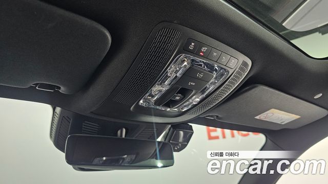 Mercedes-Benz GLB-Class 2022 — photo 25