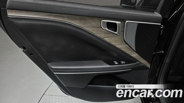 Kia K8 2022 — photo 15