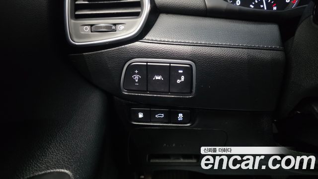 Hyundai Grandeur 2018 — photo 24