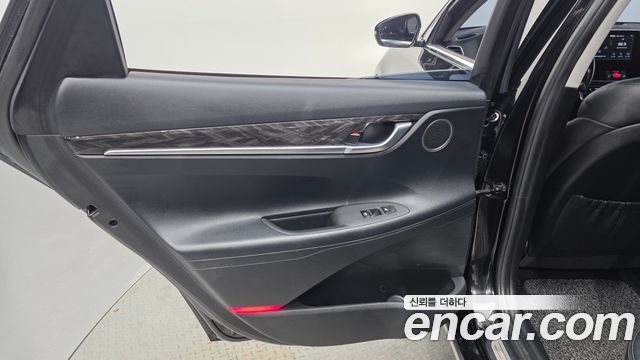 Hyundai Grandeur 2018 — photo 15