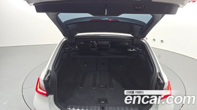 BMW 3-Series 2025 — photo 20