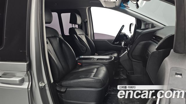 Hyundai Staria 2023 — photo 10