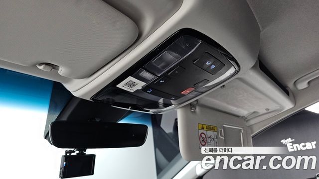 Hyundai Staria 2023 — photo 16