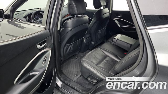 Hyundai Santafe 2016 — photo 11